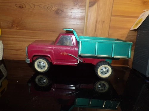 Vintage 60's 70's TONKA Pressed Steel Dump Truck