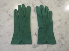 Vintage True Green Nylon Gloves-----8" Wrsi Shorties Length---Size 6 1/2