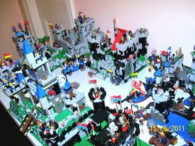 LEGO 7946 KING'S CASTLE Kingdoms NEW FACTORY SEALED RARE 2010 RETIRED VINTAGE