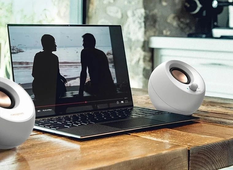 CREATIVE Pebble V3 Altoparlante da desktop minimalista 2.0 USB C con audio USB - Immagine 2 di 4