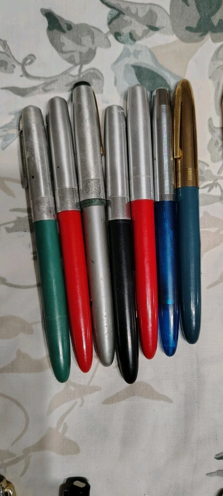 LOT OF 53 DIFFERENT FOUNTAIN PENS MOSTLY MADE IN USA - product detail image 3