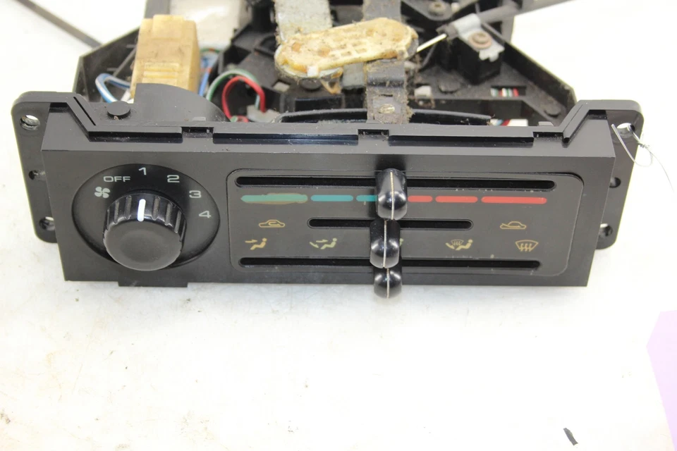 Conjunto de interruptor de control de clima Mazda MX-5 Miata 1990-1993 OEM EE47 Foto 2 de 4