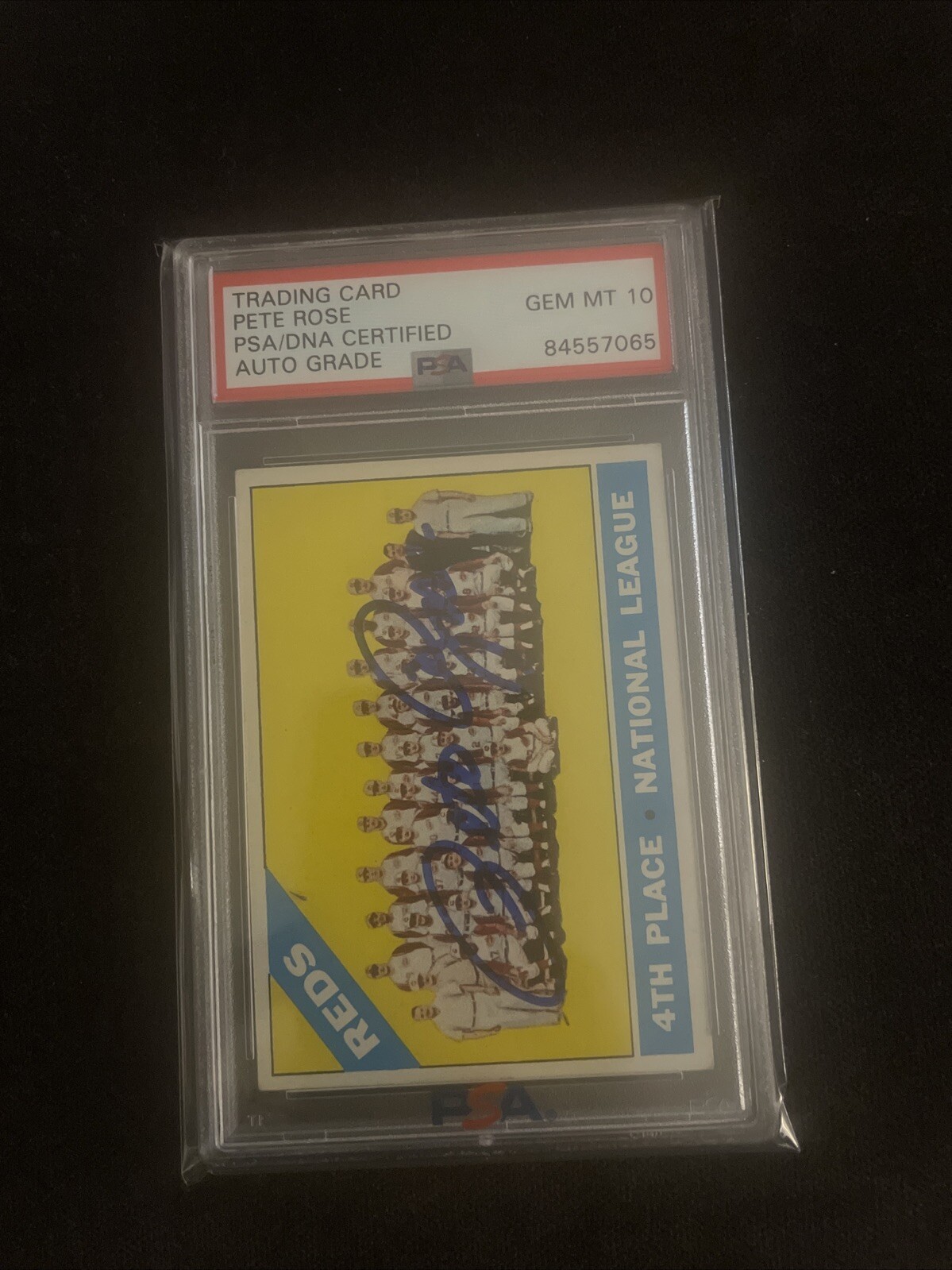 PETE ROSE Signed Topps 1966 Reds Team Baseball Card #59 PSA/DNA Auto Grade 10
