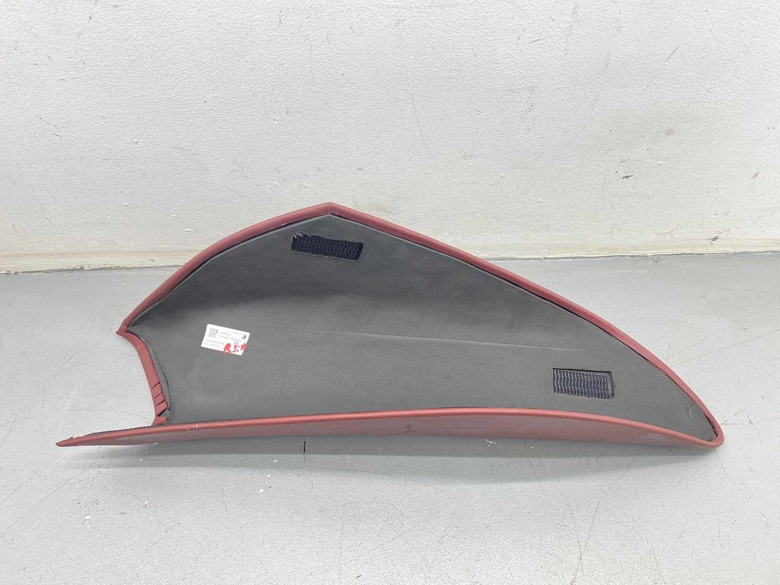 2020-2023 MCLAREN GT FRONT RIGHT TRIM PANEL SILL PLATE BAROLO RED 13NA399CP OEM