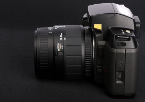 Pentax SF7 QD 35mm Film AF SLR + Sigma AF 28-80mm Asph Lens & AF200SA Flash Kit - Picture 9 of 13