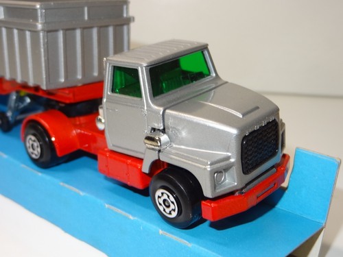 Matchbox SuperKings K 18 FORD LTS ARTICULATED TIPPER (397) - Picture 4 of 8