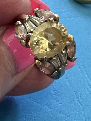 VTG MULTICOLOR & GP Ring Sz 7 Cocktail  - Costume Jewelry