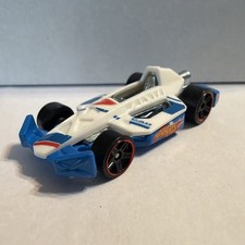 Hot Wheels New For 2013 HW Race Team Series #110 Arrow Dynamic White w/ PR5s -