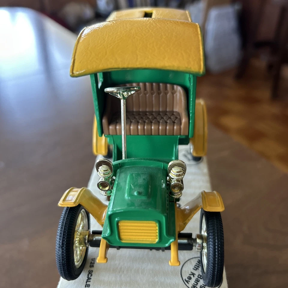 Ford Delivery Car Bank 1905 edición limitada Beckman primera edición Ertl nuevo Foto 3 de 4