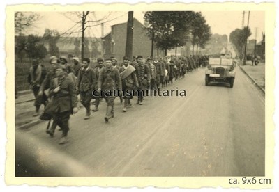 Genuine Photo advance at column French Prisoners in France 1940