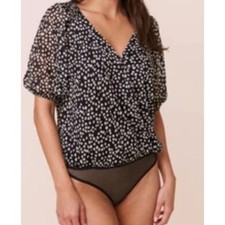 ASTR The Label Black White Dalmatian Print V Neck Short Sleeve Bodysuit Size L