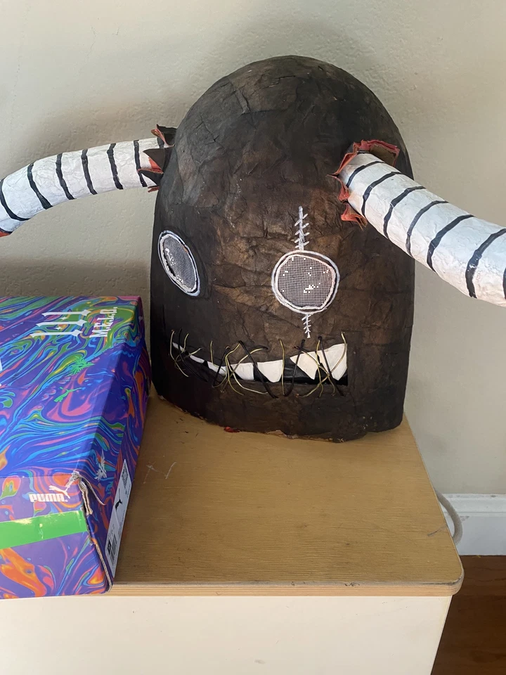 Sudadera Tyler The Creator Early Video Musical 2 Dos Máscaras Hecha a Mano por Artista de Foto 4 de 4