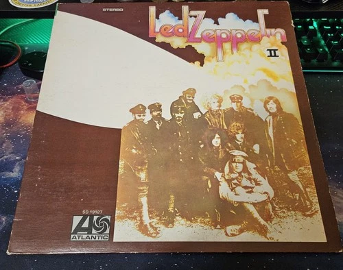 LED Zeppelin II Vinyl Record LP SD-19127