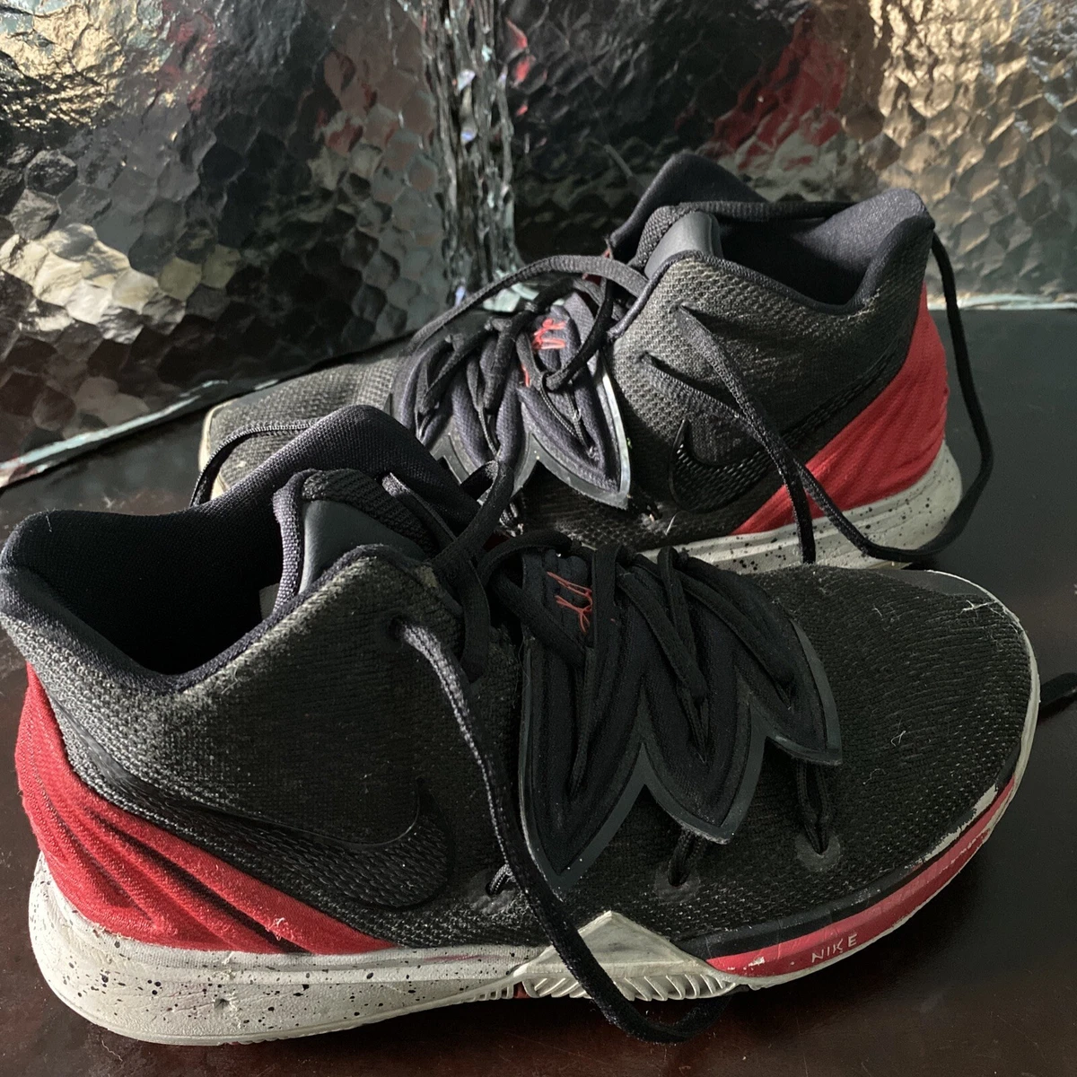Kyrie irving shoes kids deals grey