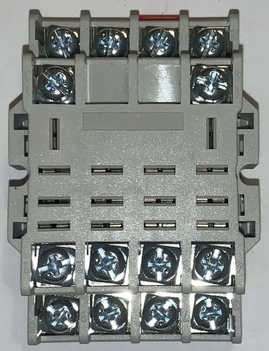 SQUARE D 8501NR34 10 AMP 300 V Relay Base Socket Din Rail Mount 1628X 20 AMP Max - Picture 3 of 3