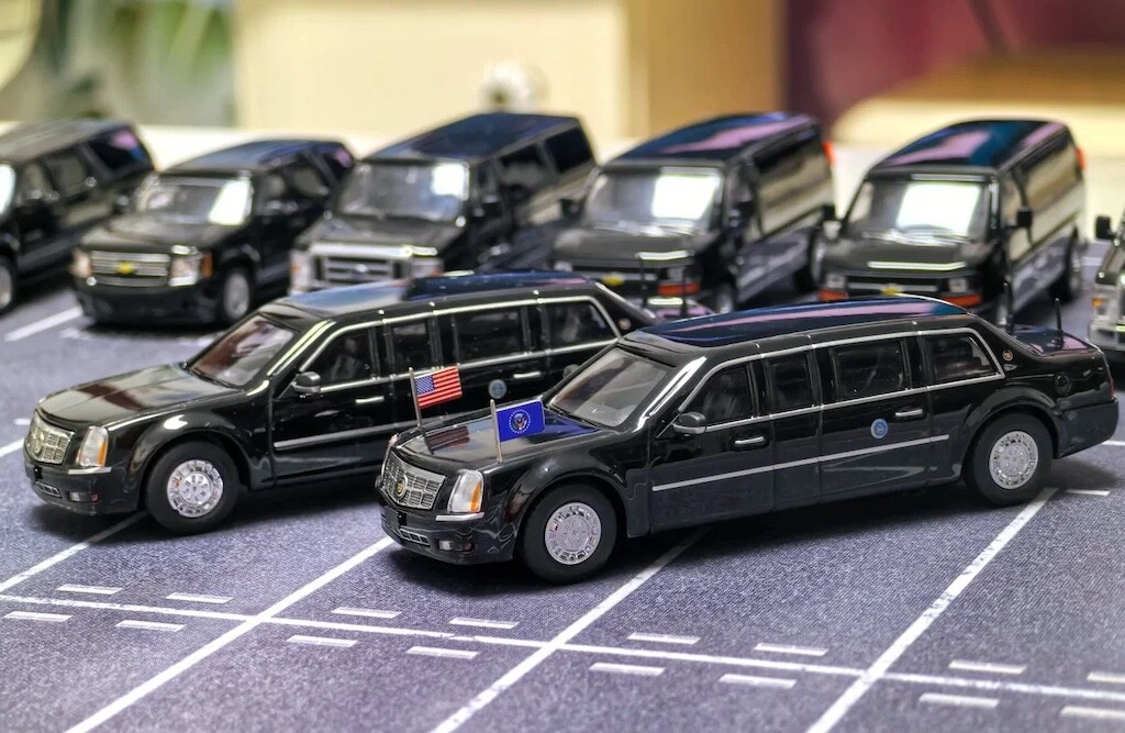 【新品】596 Model HEC Exclusive 1/64 596 Model 9Pcs 1:64 HEC President Beast SUVs - Diecast Collection