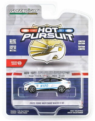 1:64 GreenLight *HOT PURSUIT 45* NYPD 2022 Ford Mustang Mach