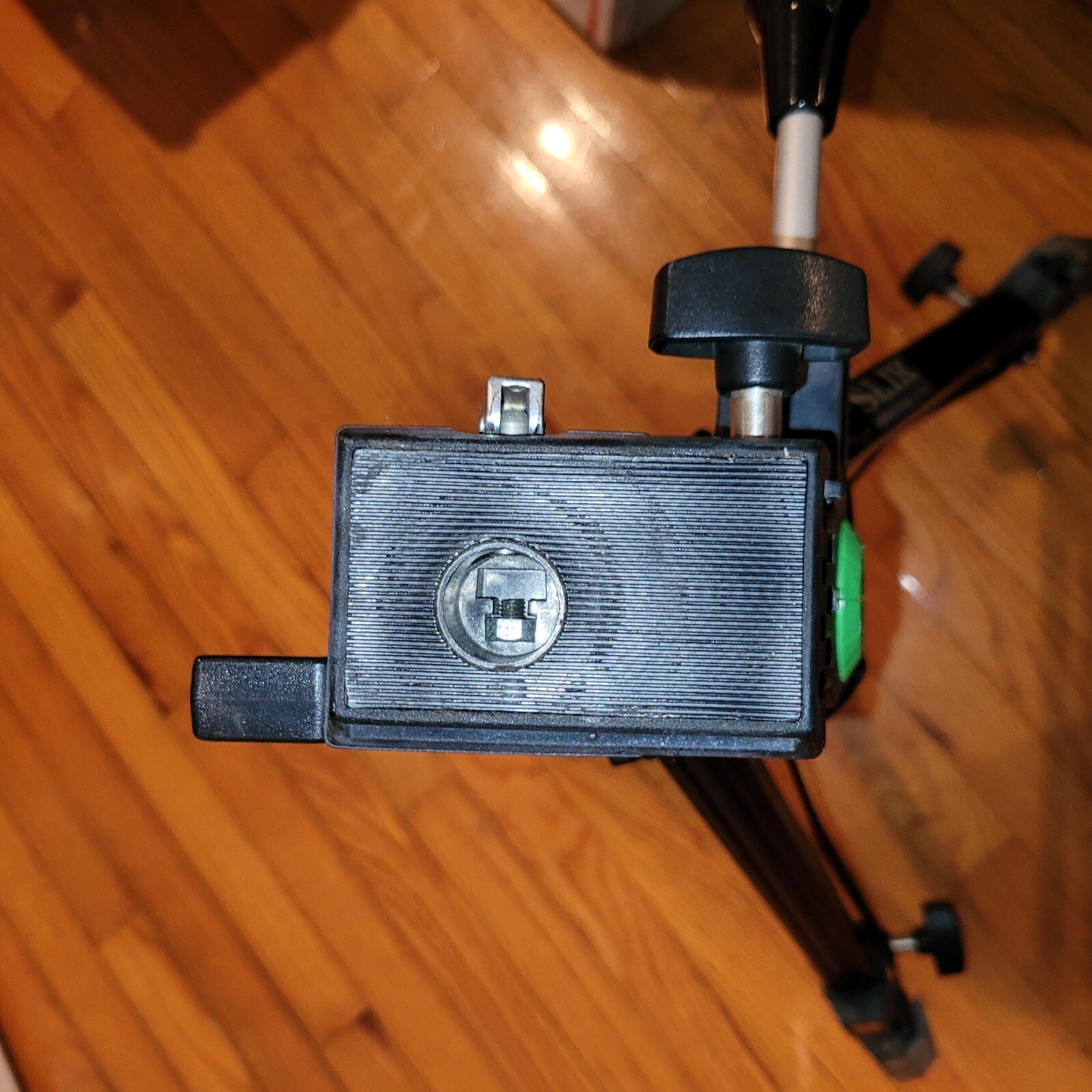 SLIK Universal U 212 Deluxe TRIPOD Head Tilts Swivels 70" Adjustable