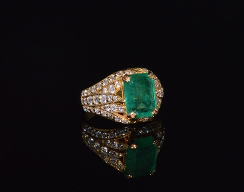 Zertifizierter natürlicher 3,89CTS VS F Diamant Smaragd 18K massiver Gold Vintage Ring