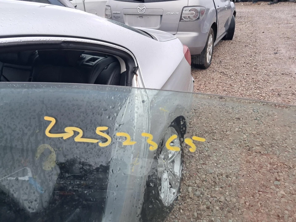 Espejo retrovisor interior delantero central usado se adapta a: Volkswagen CC 2013 sin vi trasero Foto 2 de 4