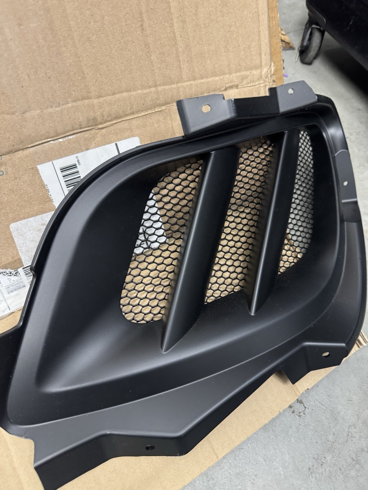 Maserati Granturismo MC Rear Bumper Grill L+R MY16-2019 M145