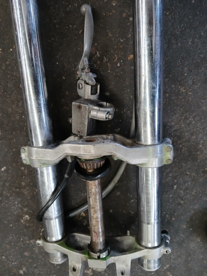 Kawasaki KX80 KX100 1992 suspensión delantera horquillas amortiguadores triple árbol cromado Foto 4 de 4