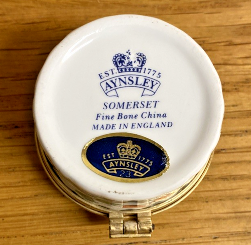 Schöne Sammlung / Konvolut - Aynsley "Somerset" Bone China Schmuckschatullen mit Deckel - Bild 19 von 19