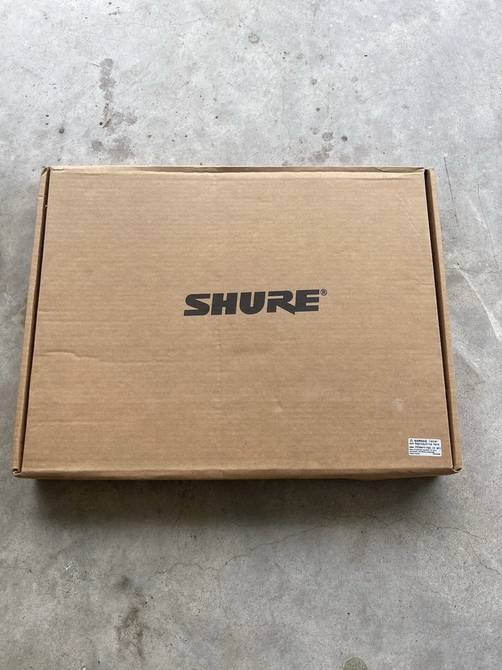 Shure SCM810 8 Channel Mic mixer  - Image 2 of 2