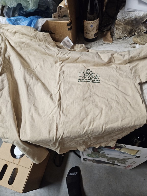 Westvleteren In De Vrede Trappist Belgium Beer T Shirt Small?