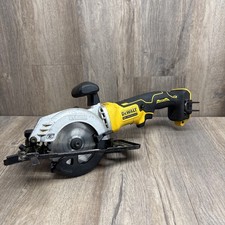 Sierra circular DeWalt DCS571 20V MAX sin escobillas 4-1/2" - SOLO HERRAMIENTA