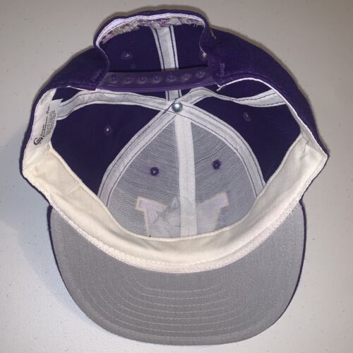 Cappello snapback vintage anni 90 University of Washington Husky classico abbigliamento sportivo nuovo con etichette - Foto 3 di 4