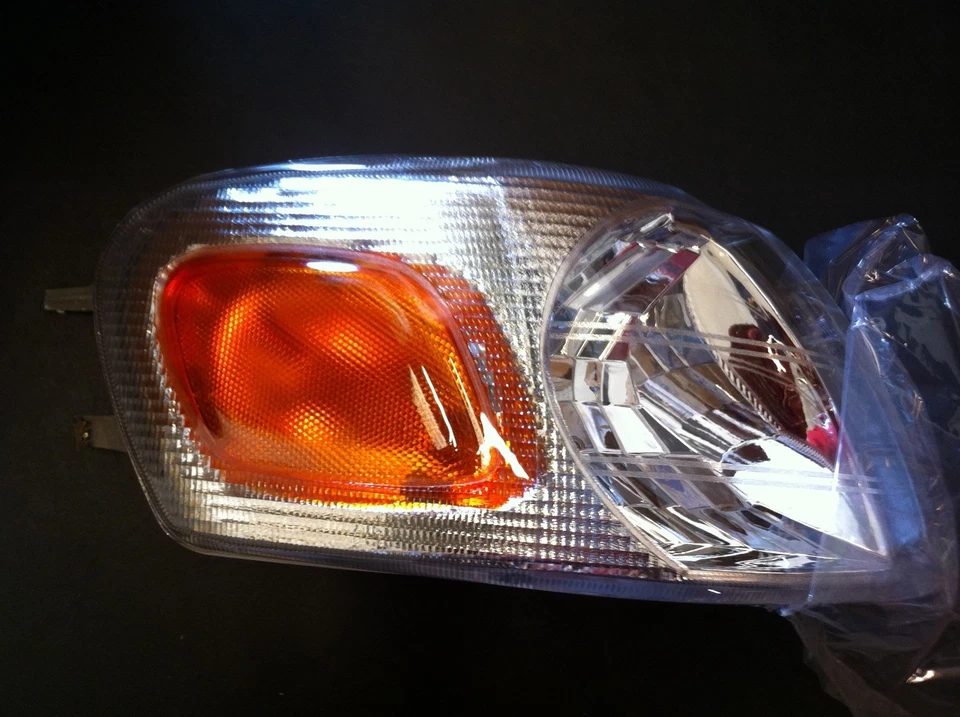 Lâmpada de Estacionamento/Marcador, Lado Dianteiro Direito para Chevrolet Venture 1997-2005 (15130499) - Imagem 2 de 4