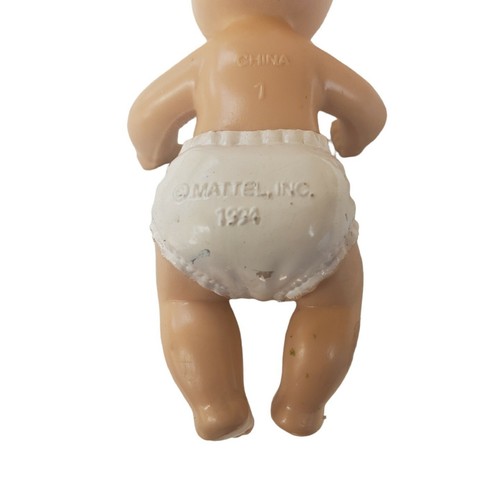 Vintage Mattel Barbie bambola bambino neonato 2,5" 1994 capelli castani occhi azzurri pannolino - Foto 3 di 10