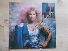 Tanya Tucker Autogramm signed LP-Cover "Girls Like Me" Vinyl