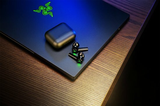 Razer Hammerhead True Wireless X Earbuds Gaming Water