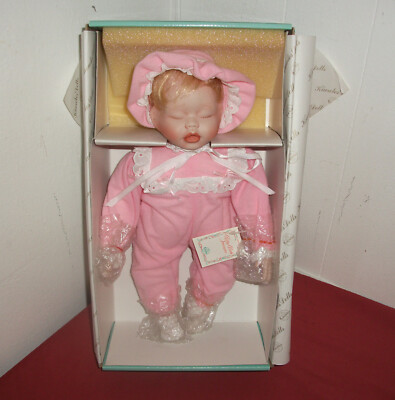 Elizabeth Homecoming Puppe Porzellan Puppe Baby Book Treasures.