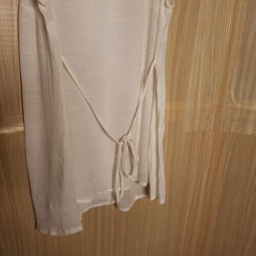 Liz Lange For Target Cream Flowy Sleeveless Blouse XS - Picture 4 of 6
