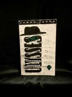 ULYSSES by James Joyce (1990 Trade Paperback Edition)