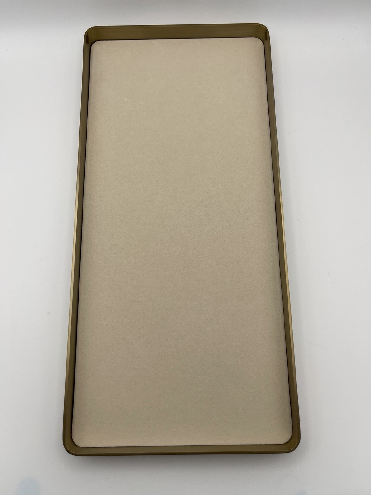 Cartier Boutique Large Presentation Tray – Beige/Gold Display – PT/CRPLW03002