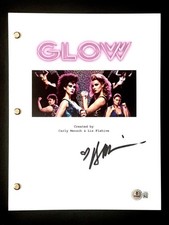 Alison Brie signed Glow TV script autograph (A) ~ Beckett BAS