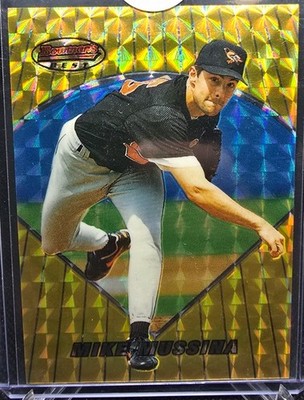 1996 Bowman's Best - Mike Mussina #54 Atomic Refractor