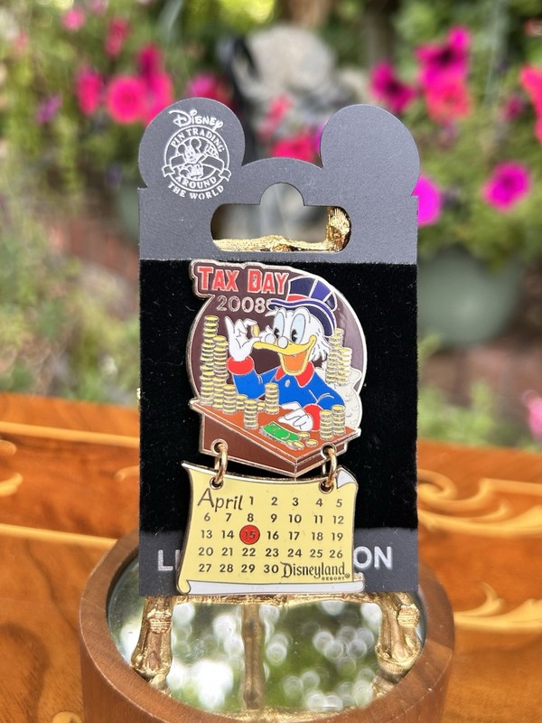 ⭐️VINTAGE Disney Pin DLR Professor Ludwig Von Drake Recommends Disneyland 2007