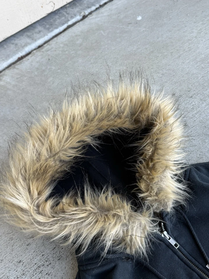 Moletom com capuz de pele Special Blend vintage anos 2000 com zíper tamanho M - Imagem 2 de 4