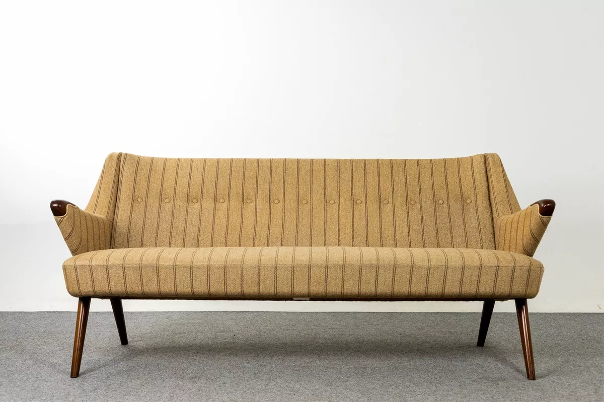 Danish Modern Wool Teak Sofa 321 269