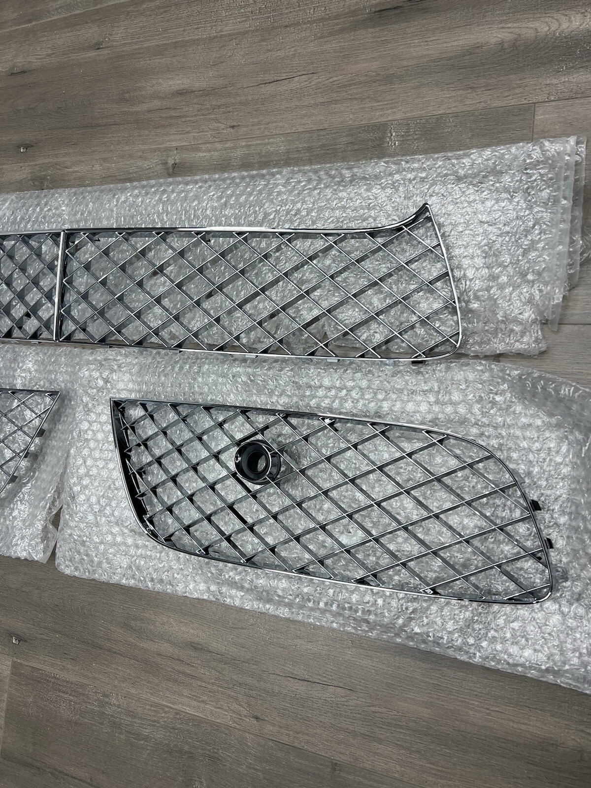 2012-2015 Bentley Continental GT GTC V8 4.0 Bumper Lower Grille Set Left & Right
