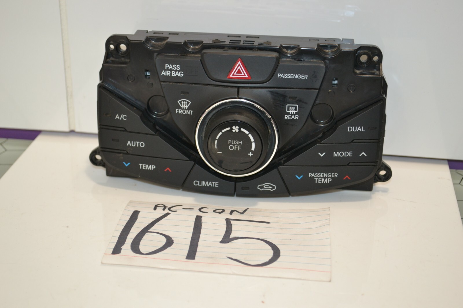 2012 2013 Hyundai Azera AC and Heater Control Used Stock #1615-AC 