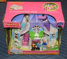 2007 Fisher Price Go Anywhere Girls Doll House Rare Wal-Mart Exclusive NEW ~CCA2