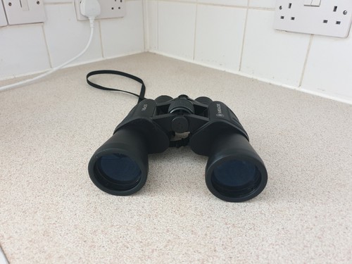 MEADE 10X50 Binoculars- Fungus In Left Side Lens - Picture 4 of 10