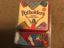 NEW Potholders and Other Loopy Projects [Klutz] Loom, Loops Idea Book