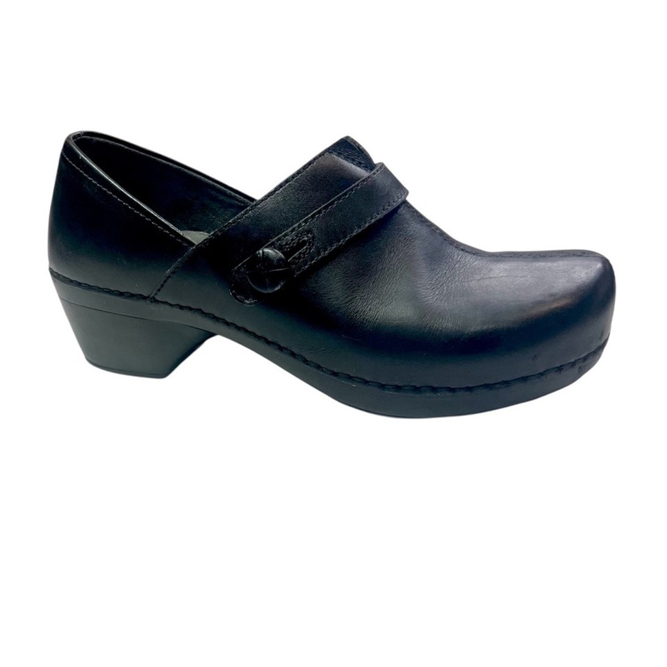 Dansko Solstice Clogs 40 Black Leather Mary Jane Button Strap Work Nurse Mules